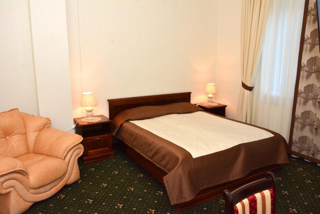 Atrium Hotel Ivano-Frankivsk Pokoj fotografie