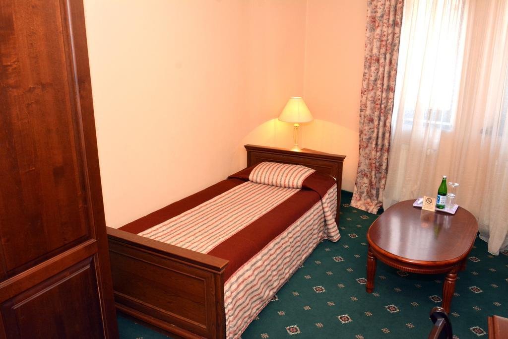 Atrium Hotel Ivano-Frankivsk Pokoj fotografie