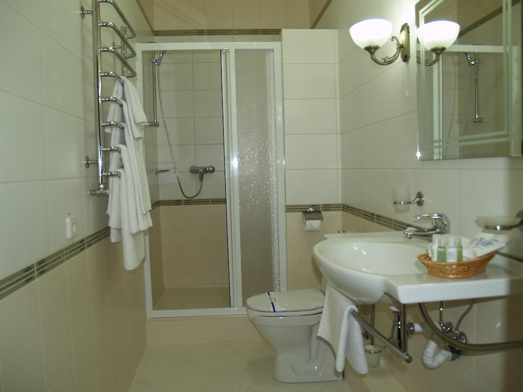Atrium Hotel Ivano-Frankivsk Pokoj fotografie