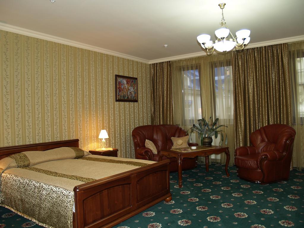 Atrium Hotel Ivano-Frankivsk Exteriér fotografie