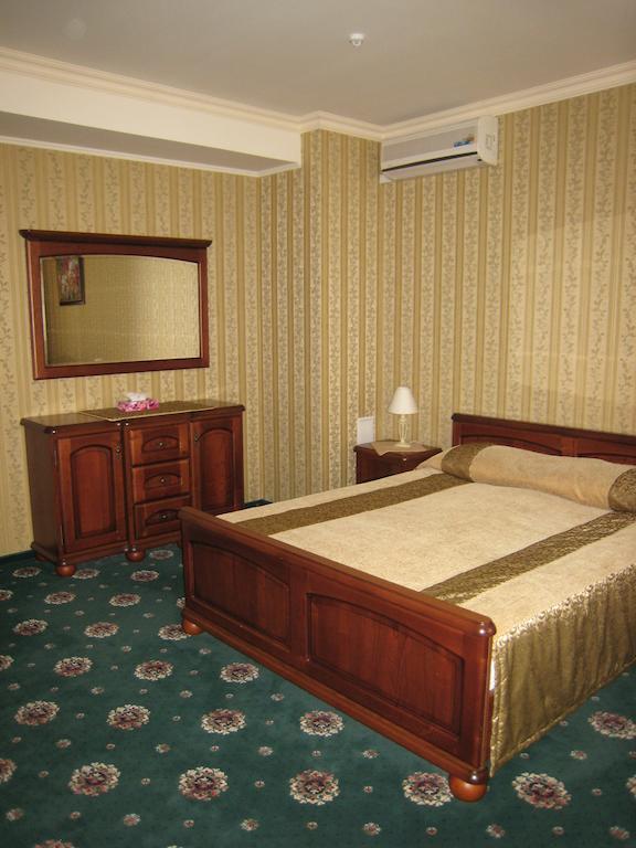 Atrium Hotel Ivano-Frankivsk Pokoj fotografie