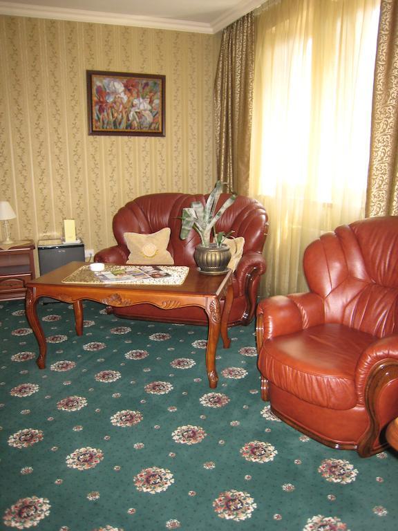 Atrium Hotel Ivano-Frankivsk Pokoj fotografie