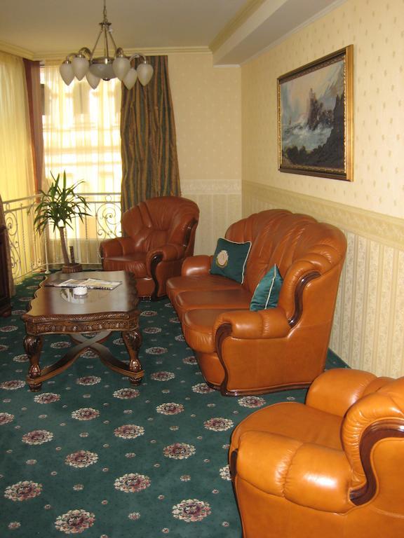 Atrium Hotel Ivano-Frankivsk Pokoj fotografie