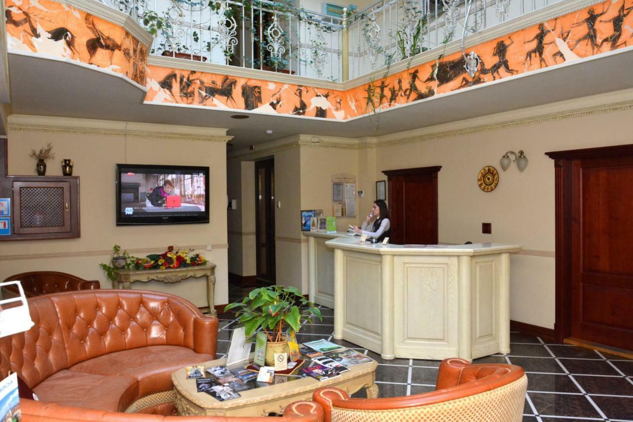 Atrium Hotel Ivano-Frankivsk Exteriér fotografie